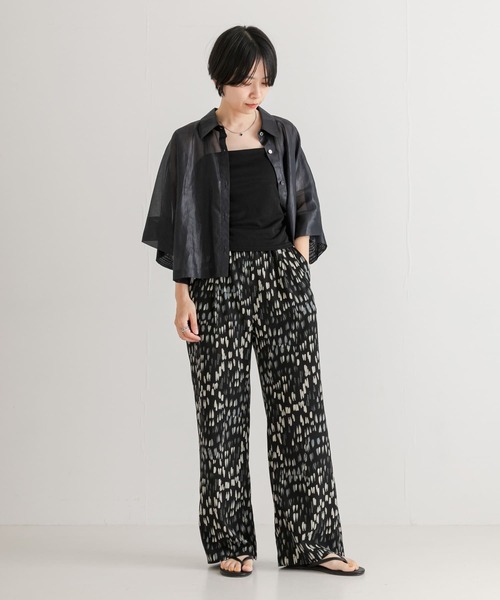 URBAN RESEARCH（アーバンリサーチ）の「ブラッシュプリントギャザーパンツ（その他パンツ・レディース・ブラック系その他/ホワイト系その他・FREE）」の16枚目の写真