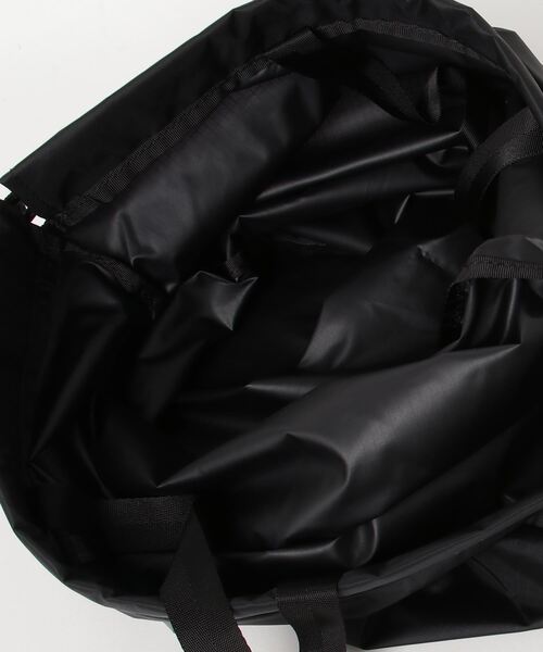 THE NORTH FACE(ザノースフェイス)の「【THE NORTH FACE】PF SAC PACK / ピーエフサックパック(ショルダーバッグ・メンズ・グリーン系その他/ブラック/グリーン/ベージュ系その他/ブルー系その他/パープル/グリーン系その他2・FREE)」の20枚目の写真
