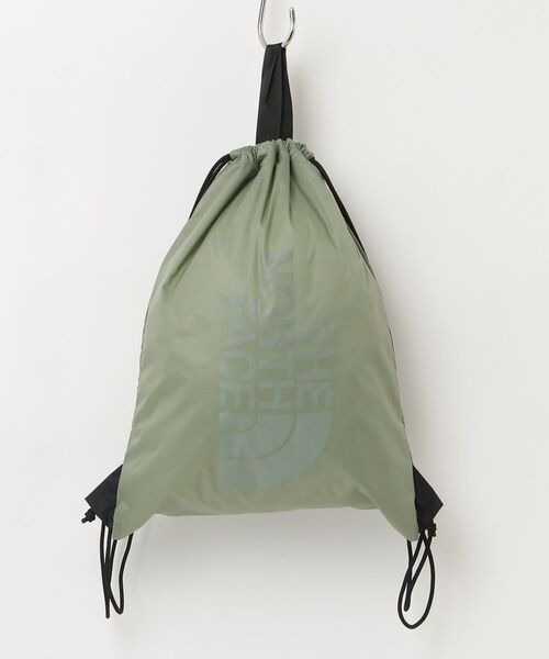 THE NORTH FACE(ザノースフェイス)の「【THE NORTH FACE】PF SAC PACK / ピーエフサックパック(ショルダーバッグ・メンズ・グリーン系その他/ブラック/グリーン/ベージュ系その他/ブルー系その他/パープル/グリーン系その他2・FREE)」の11枚目の写真