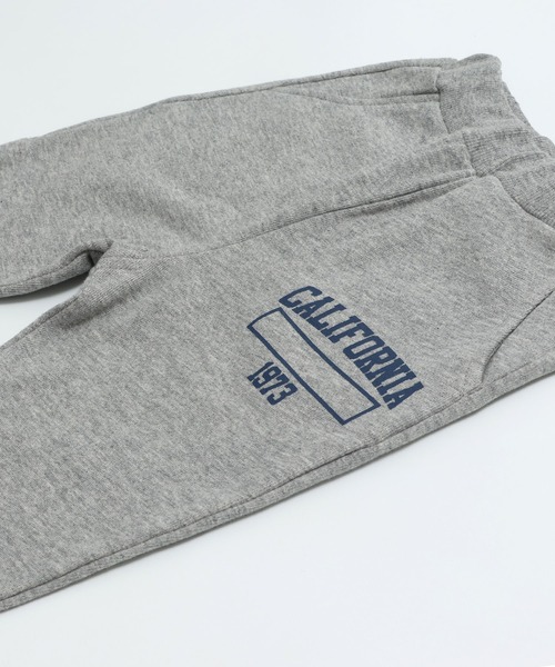 chil2(チルツー)の「ロゴ 裏毛スウェットパンツ(スウェットパンツ・キッズ・グレー/ブラック/ネイビー/ベージュ・110cm/90cm/150cm/140cm/120cm/100cm/130cm)」の19枚目の写真