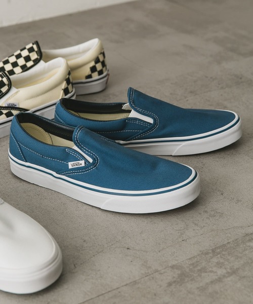 VANS（バンズ）の「VANS　UA Classic Slip-On（スニーカー・メンズ・ネイビー/チェック/ホワイト/ブラック系その他/ブラック・8/8.5/9.5/10/9）」の4枚目の写真