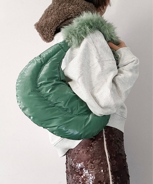 CONTROL FREAK（コントロールフリーク）の「CONTROL FREAK / CTFK（コントロールフリーク）フワフワハンドルバッグ（ハンドバッグ・レディース・ブラック/グリーン/シルバー・FREE）」の2枚目の写真