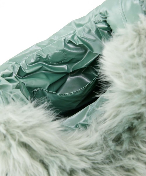 CONTROL FREAK（コントロールフリーク）の「CONTROL FREAK / CTFK（コントロールフリーク）フワフワハンドルバッグ（ハンドバッグ・レディース・ブラック/グリーン/シルバー・FREE）」の5枚目の写真