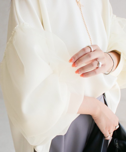 Social GIRL（ソーシャルガール）の「ダンボール オーガンジー ボリューム袖 トップス スウェット トレーナー（スウェット・レディース・アイボリー/ブラック/ベージュ・M）」の16枚目の写真