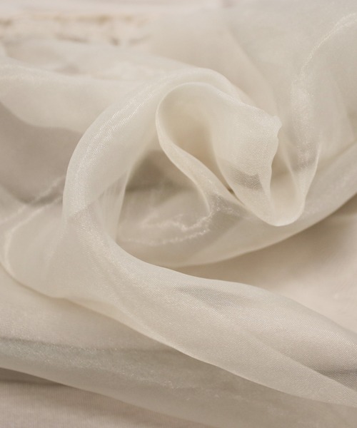 Social GIRL（ソーシャルガール）の「ダンボール オーガンジー ボリューム袖 トップス スウェット トレーナー（スウェット・レディース・アイボリー/ブラック/ベージュ・M）」の11枚目の写真