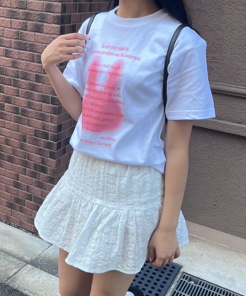 fiere(フィエール)の「ウサギレタリング半袖Tシャツ(Tシャツ/カットソー・レディース・ホワイト・LARGE/MEDIUM/SMALL)」の4枚目の写真