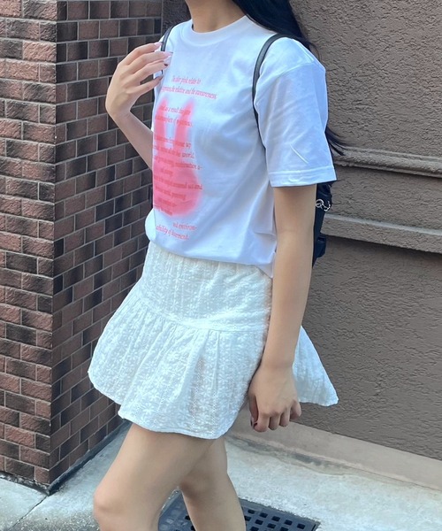 fiere(フィエール)の「ウサギレタリング半袖Tシャツ(Tシャツ/カットソー・レディース・ホワイト・LARGE/MEDIUM/SMALL)」の5枚目の写真