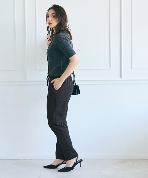 coca(coca)(コカ)の「フロッキードット ストレッチテーパードパンツ(スラックス・レディース・B/A/ブラック/グレー/ライトベージュ・S/M/L)」の10枚目の写真