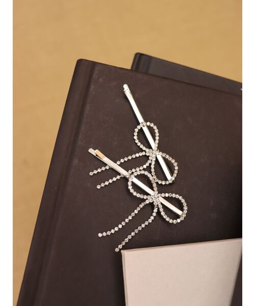 EVRIS（エヴリス）の「RHINESTONE RIBBON ヘアピン（ヘアピン・レディース・シルバー・FREE）」の6枚目の写真
