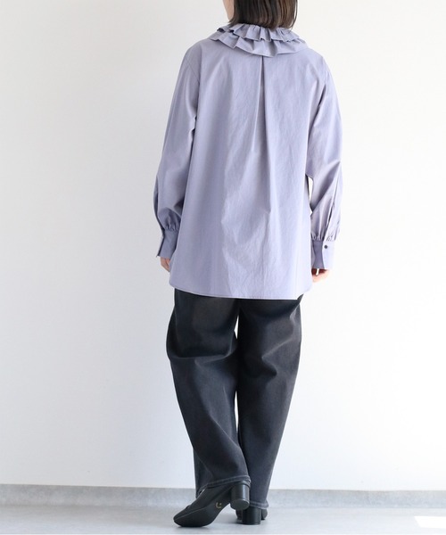 cepo（セポ）の「〈2way〉フリルネックブラウス アンサンブル（シャツ/ブラウス・レディース・ブラック/オフホワイト/ブルー・M）」の15枚目の写真