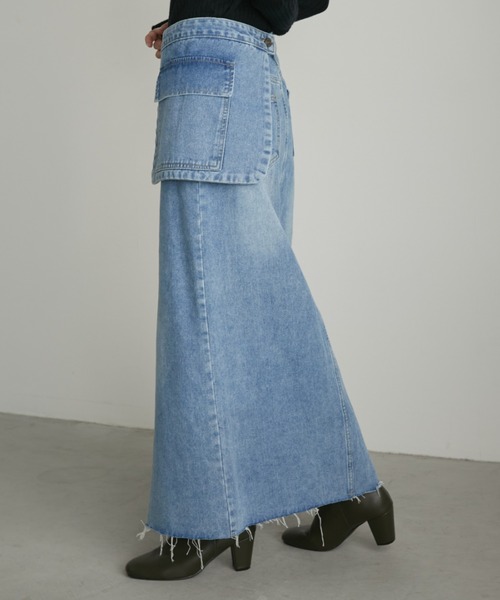 Aunt Marie's(アントマリーズ)の「アシメサロン付きスリットデニムロングスカート(デニムスカート・レディース・ブルー・FREE/S)」の3枚目の写真