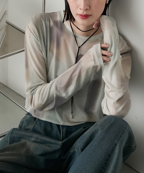 forksy.（フォルクシー）の「【forksy.】水彩アート総柄パワーメッシュプルオーバー（Tシャツ/カットソー・レディース・クリーム/チャコール/ベージュ/ピンク/グレー/ブルー/ブラウン・FREE）」の5枚目の写真