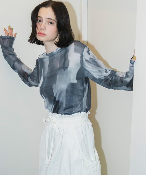 forksy.】水彩アート総柄パワーメッシュプルオーバー forksy