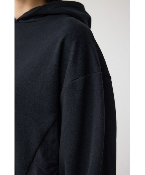 AZUL by moussy(アズールバイマウジー)の「キルティングデザインフーディー(Tシャツ/カットソー・レディース・アイボリー/ブラック/カーキ・SMALL/MEDIUM)」の11枚目の写真