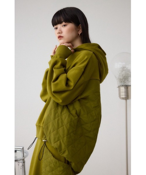 AZUL by moussy(アズールバイマウジー)の「キルティングデザインフーディー(Tシャツ/カットソー・レディース・アイボリー/ブラック/カーキ・SMALL/MEDIUM)」の7枚目の写真
