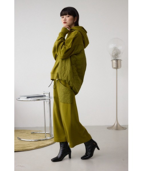 AZUL by moussy(アズールバイマウジー)の「キルティングデザインフーディー(Tシャツ/カットソー・レディース・アイボリー/ブラック/カーキ・SMALL/MEDIUM)」の5枚目の写真