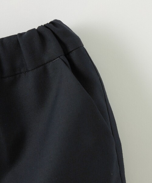green label relaxing（グリーンレーベルリラクシング）の「TRW ソリッド 9L パンツ / キッズ 110cm-130cm（スーツパンツ・キッズ・ネイビー・110cm/120cm/130cm）」の6枚目の写真