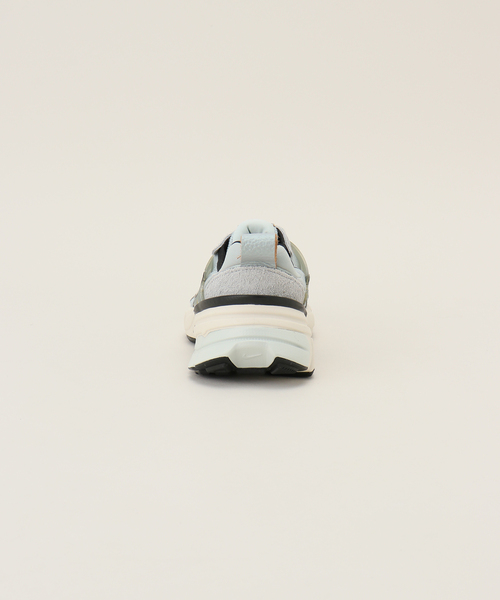 NIKE/ナイキ V2K ラン FN6703