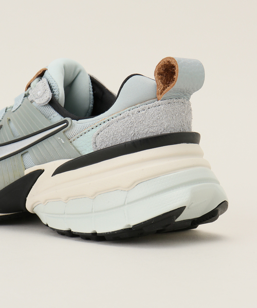 NIKE/ナイキ V2K ラン FN6703