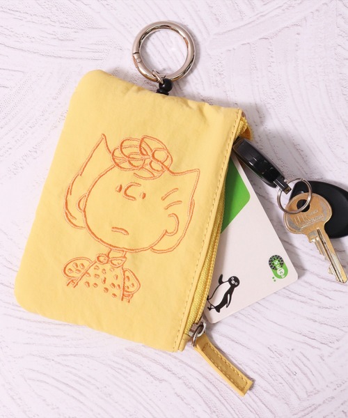 新品★SNOOPY【ナイロン　パスケース　コインケース】リールつき　フェイス刺繍 PEANUTS パスケース (ACT)「PEANUTS」フェイス 刺繍 ナイロン