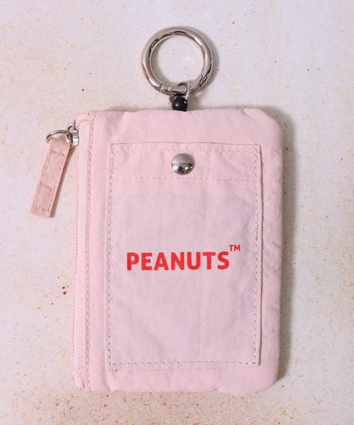 PEANUTS（ピーナッツ）の「(ACT)【PEANUTS】フェイス 刺繍 ナイロン パスポーチ（パスケース・レディース・ライトピンク/ダークベージュ/ブラック/チャコールグレー/イエロー/アイボリー/セージグリーン/スカイブルー・ONE SIZE）」の11枚目の写真