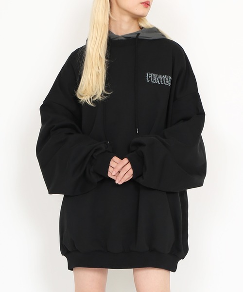 PUNYUS（プニュズ）の「Last decade ビッグスウェット（スウェット・レディース・ブラック/イエロー・3/4）」の13枚目の写真