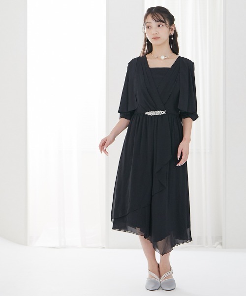Jolie et Jolie(ジョリーエジョリー)の「2点セット(ウエストビジュー前開きワンピースドレス+ジョーゼットボレロ)(ドレス・レディース・ネイビー/ブラック・5L/4L/3L/LL/L)」の19枚目の写真