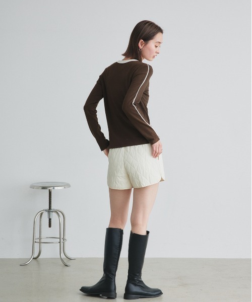 ad thie(アドティエ)の「パイピング リンガー ロングTシャツ(Tシャツ/カットソー・レディース・オフホワイト/ブラック/ダークブラウン・FREE)」の20枚目の写真