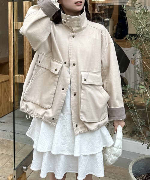 w closet（ダブルクローゼット）の「【3色展開】BIGポケットカバーオール（ブルゾン・レディース・ベージュ/ピンク/サックスブルー・FREE）」の5枚目の写真