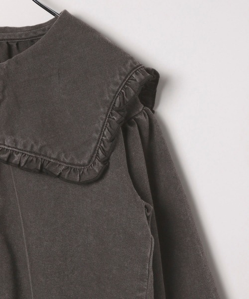 LEPSIM(レプシィム)の「【KIDS】フリル襟デニムブラウス 283660(シャツ/ブラウス・キッズ・ブルー/ブラック・120/140)」の5枚目の写真