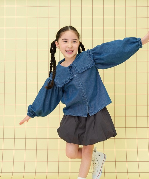 LEPSIM(レプシィム)の「【KIDS】フリル襟デニムブラウス 283660(シャツ/ブラウス・キッズ・ブルー/ブラック・120/140)」の20枚目の写真