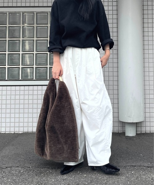 LE VERNIS（ル・ベルニ）の「LE VERNIS(ル・ベルニ)Velor stretch boots（ブーツ・レディース・ブラック/ブラウン・24.5/23.5）」の3枚目の写真