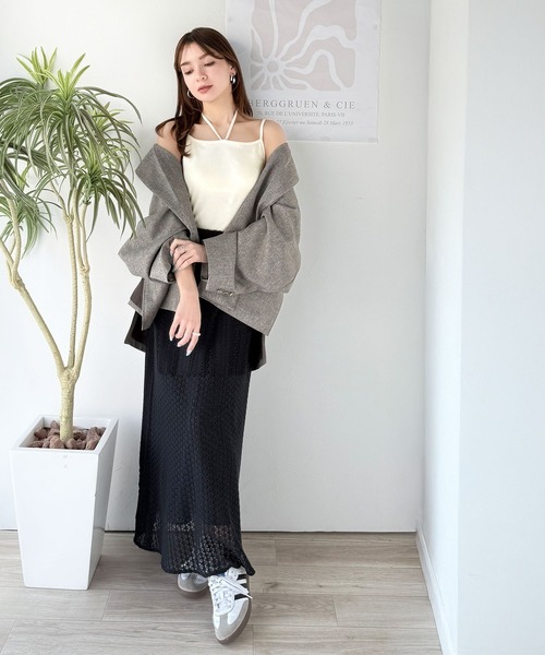 mily bilet（ミウィビレット）の「【mily bilet】オールシーズンの必需品！カップ付きホルターネック風ストラップキャミソール（キャミソール・レディース・ブラック/ブラック系その他/チャコールグレー/アイボリー・X-LARGE/LARGE/MEDIUM/SMALL）」の15枚目の写真