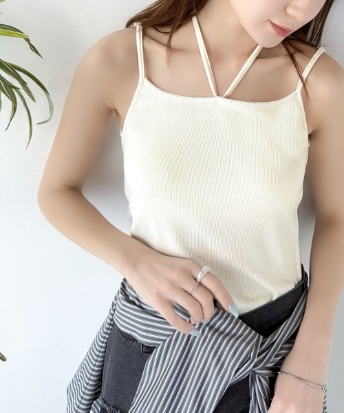 mily bilet（ミウィビレット）の「【mily bilet】オールシーズンの必需品！カップ付きホルターネック風ストラップキャミソール（キャミソール・レディース・ブラック/ブラック系その他/チャコールグレー/アイボリー・X-LARGE/LARGE/MEDIUM/SMALL）」の7枚目の写真