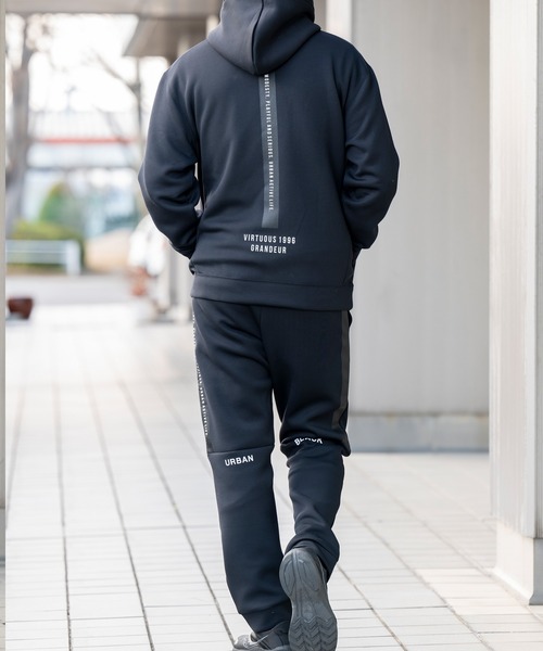 VIRTUOUS(バーチャス)の「【VIRTUOUS/バーチャス】スポンジロゴプリントパンツ/スウェットパンツ(スウェットパンツ・メンズ・ブルーグリーン/ブラック/グレー・MEDIUM/X-LARGE/LARGE)」の4枚目の写真