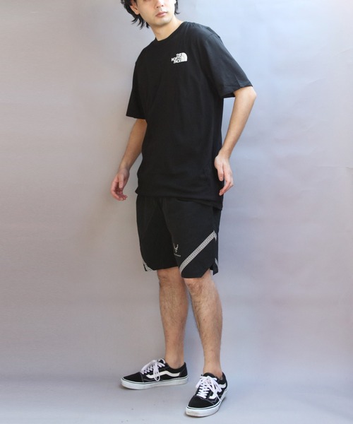 THE NORTH FACE（ザノースフェイス）の「ノースフェイスボックス半袖Tシャツ（Tシャツ/カットソー・メンズ・ホワイト/ブラック・LARGE/MEDIUM）」の8枚目の写真