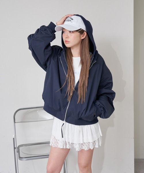 RAY CASSIN（レイカズン）の「フード付ルーズMA-1（MA-1・レディース・グレー/ホワイト/ネイビー・FREE）」の22枚目の写真