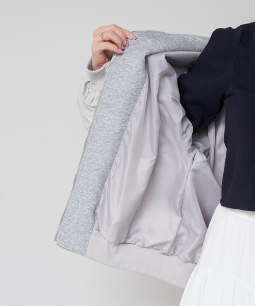 RAY CASSIN（レイカズン）の「フード付ルーズMA-1（MA-1・レディース・グレー/ホワイト/ネイビー・FREE）」の18枚目の写真