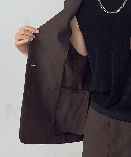 COMME CA ISM（コムサイズム）の「【ＵＶカット・吸汗速乾・接触冷感】kireri　ストレッチドライツイル　ジレ（ベスト・レディース・グレイッシュベージュ/ダークブラウン・MEDIUM/LARGE）」の17枚目の写真