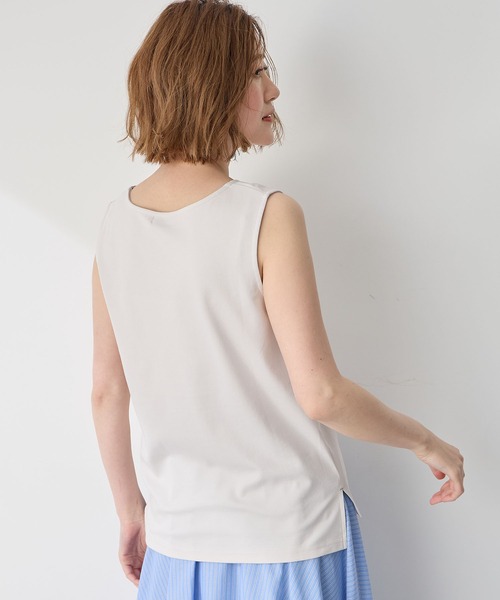 Petit Honfleur（プチオンフルール）の「【接触冷感・UVカット】タンクトップ（Tシャツ/カットソー・レディース・ブラック/グレー/ホワイト・M/L）」の5枚目の写真