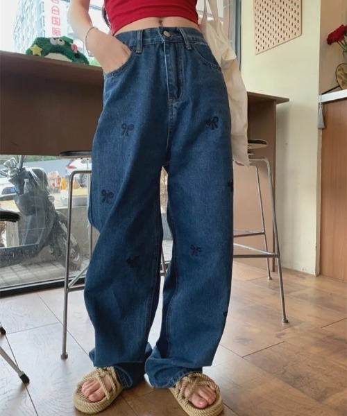 FREE STYLISTS(フリー スタイリスト)の「YUGA_YGMC Ribbon motif wide straight denim pants(デニムパンツ・レディース・ライトブルー/インディゴブルー・S/M/L)」の9枚目の写真