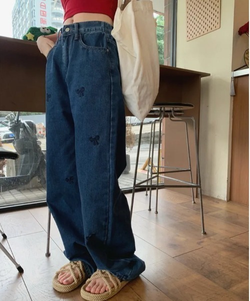 FREE STYLISTS(フリー スタイリスト)の「YUGA_YGMC Ribbon motif wide straight denim pants(デニムパンツ・レディース・ライトブルー/インディゴブルー・S/M/L)」の18枚目の写真