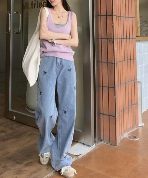 FREE STYLISTS(フリー スタイリスト)の「YUGA_YGMC Ribbon motif wide straight denim pants(デニムパンツ・レディース・ライトブルー/インディゴブルー・S/M/L)」の7枚目の写真