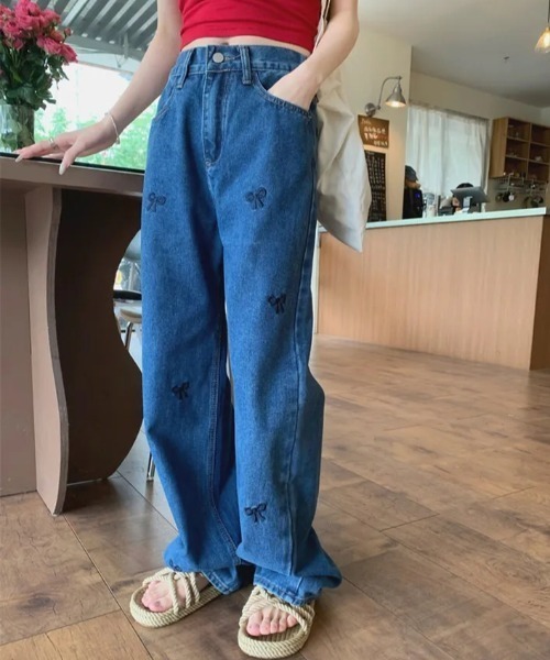 FREE STYLISTS(フリー スタイリスト)の「YUGA_YGMC Ribbon motif wide straight denim pants(デニムパンツ・レディース・ライトブルー/インディゴブルー・S/M/L)」の22枚目の写真