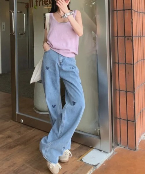 FREE STYLISTS(フリー スタイリスト)の「YUGA_YGMC Ribbon motif wide straight denim pants(デニムパンツ・レディース・ライトブルー/インディゴブルー・S/M/L)」の8枚目の写真