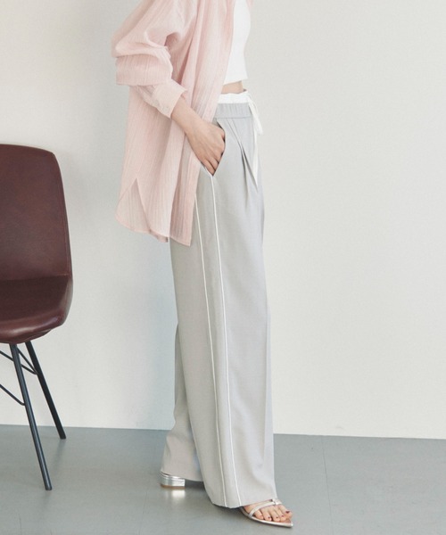 Doux archives（ドゥアルシーヴ）の「Wウエストサイドラインパンツ（その他パンツ・レディース・ネイビー/ブラウン/グレイッシュベージュ・FREE）」の3枚目の写真