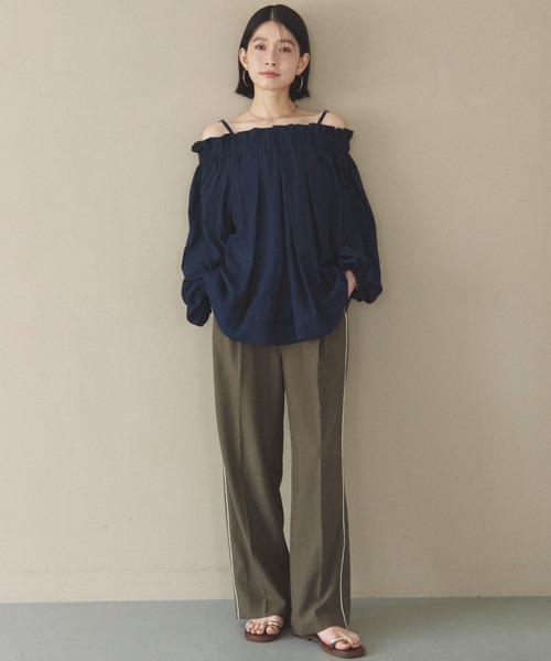 Doux archives（ドゥアルシーヴ）の「Wウエストサイドラインパンツ（その他パンツ・レディース・ネイビー/ブラウン/グレイッシュベージュ・FREE）」の9枚目の写真