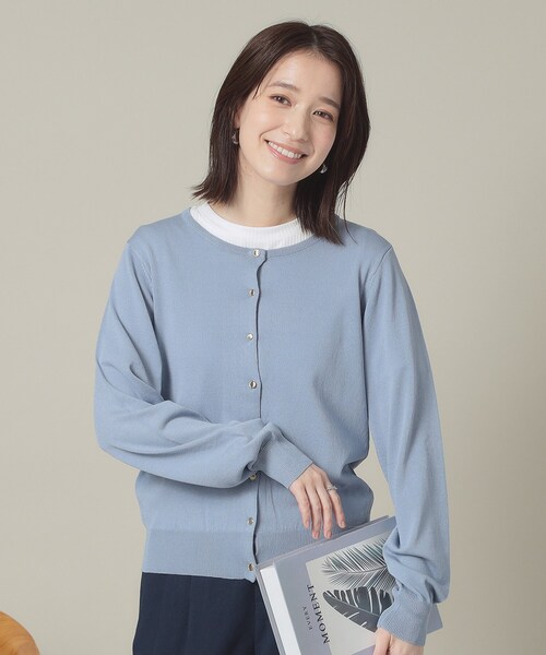 ITS'DEMO（イッツデモ）の「【UVカット／アンチピリング／手洗い可】クルーニットカーディガン（カーディガン/ボレロ・レディース・オフホワイト/ライトベージュ/レッド系1/サックスブルー/ネイビー・38/40）」の5枚目の写真