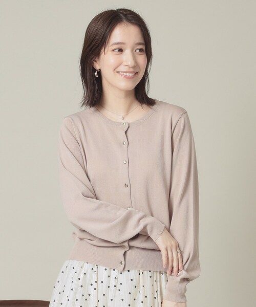 ITS'DEMO（イッツデモ）の「【UVカット／アンチピリング／手洗い可】クルーニットカーディガン（カーディガン/ボレロ・レディース・オフホワイト/ライトベージュ/レッド系1/サックスブルー/ネイビー・38/40）」の3枚目の写真