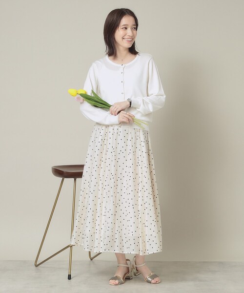 ITS'DEMO（イッツデモ）の「【UVカット／アンチピリング／手洗い可】クルーニットカーディガン（カーディガン/ボレロ・レディース・オフホワイト/ライトベージュ/レッド系1/サックスブルー/ネイビー・38/40）」の11枚目の写真